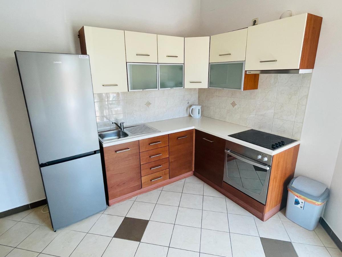 Apartments Basilea Biograd Na Moru Exterior photo